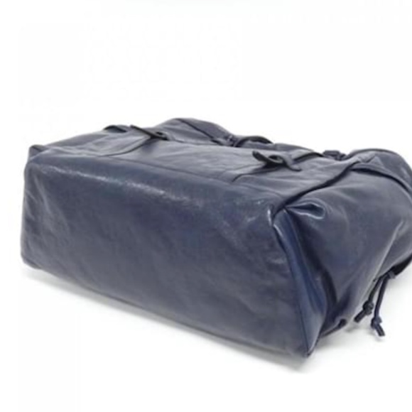 Gucci Blue Leather Drawstring Tote Bag With Tonal Double G Logo NWT - Picture 8 of 8